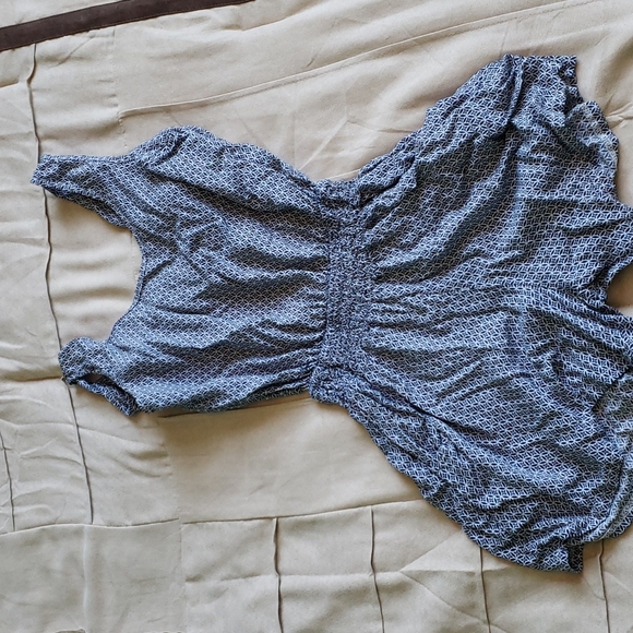 White/Blue pattern backless Romper Culture Shop size XS/S - Picture 1 of 3